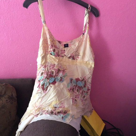 Top - Picture 2 of 3